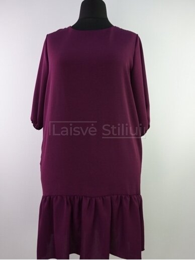 Violetinė suknelė su paraukimu